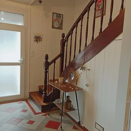 Maison Chaleureuse Et Familiale Idealement Situee Groix