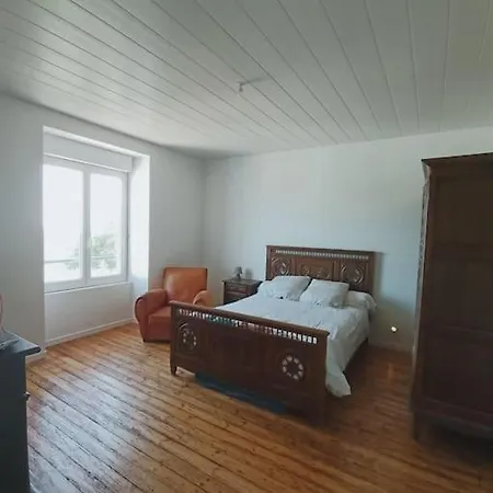Maison Chaleureuse Et Familiale Idealement Situee * Groix